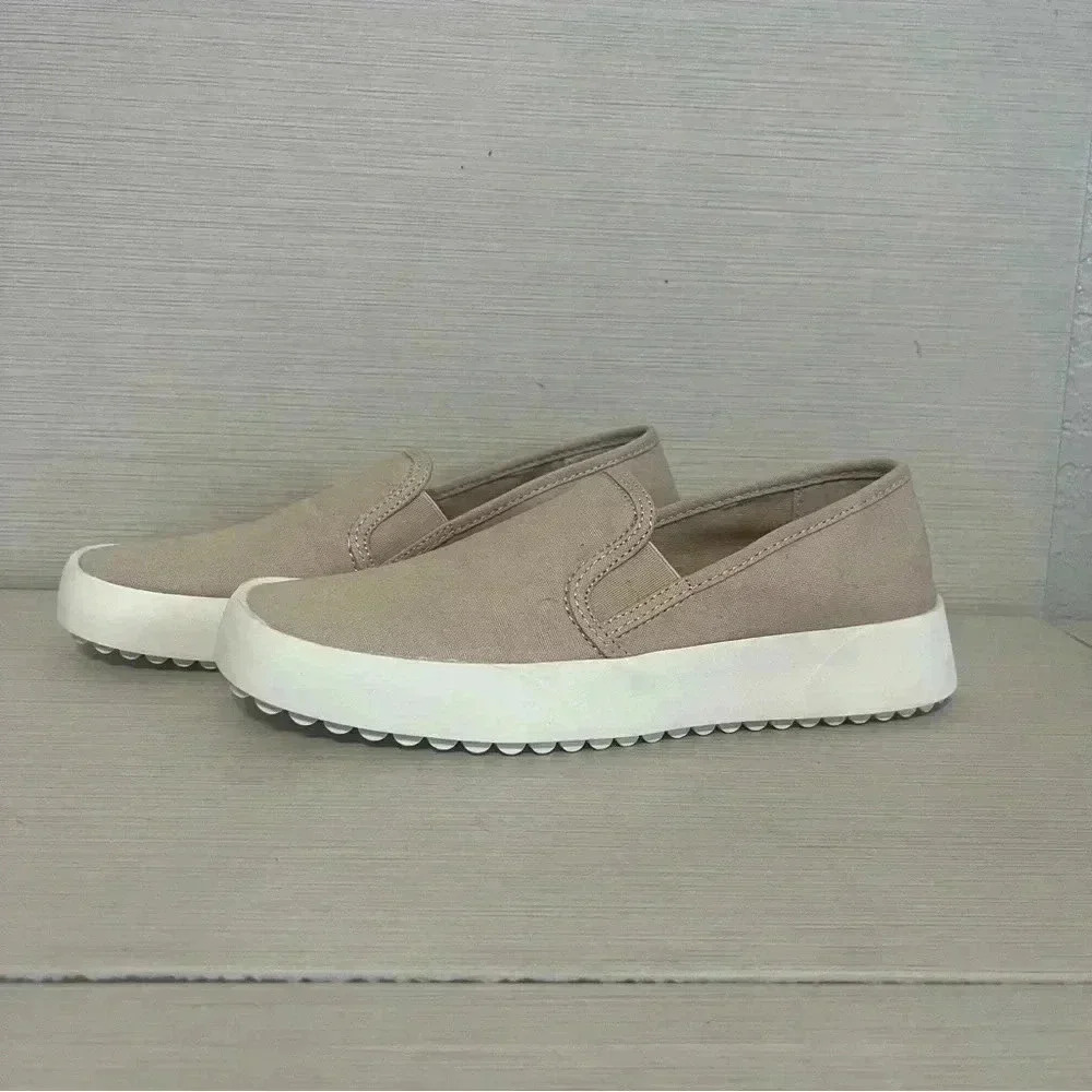 Lucky Brand Womens Gimmony Slip On Sneaker 8.5 Casual Comfort Canvas Tan - Picture 3 of 10